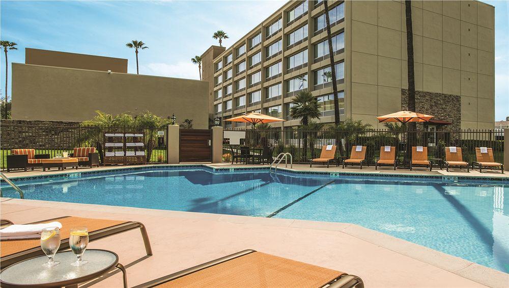 Courtyard By Marriott Los Angeles Woodland Hills Exteriér fotografie
