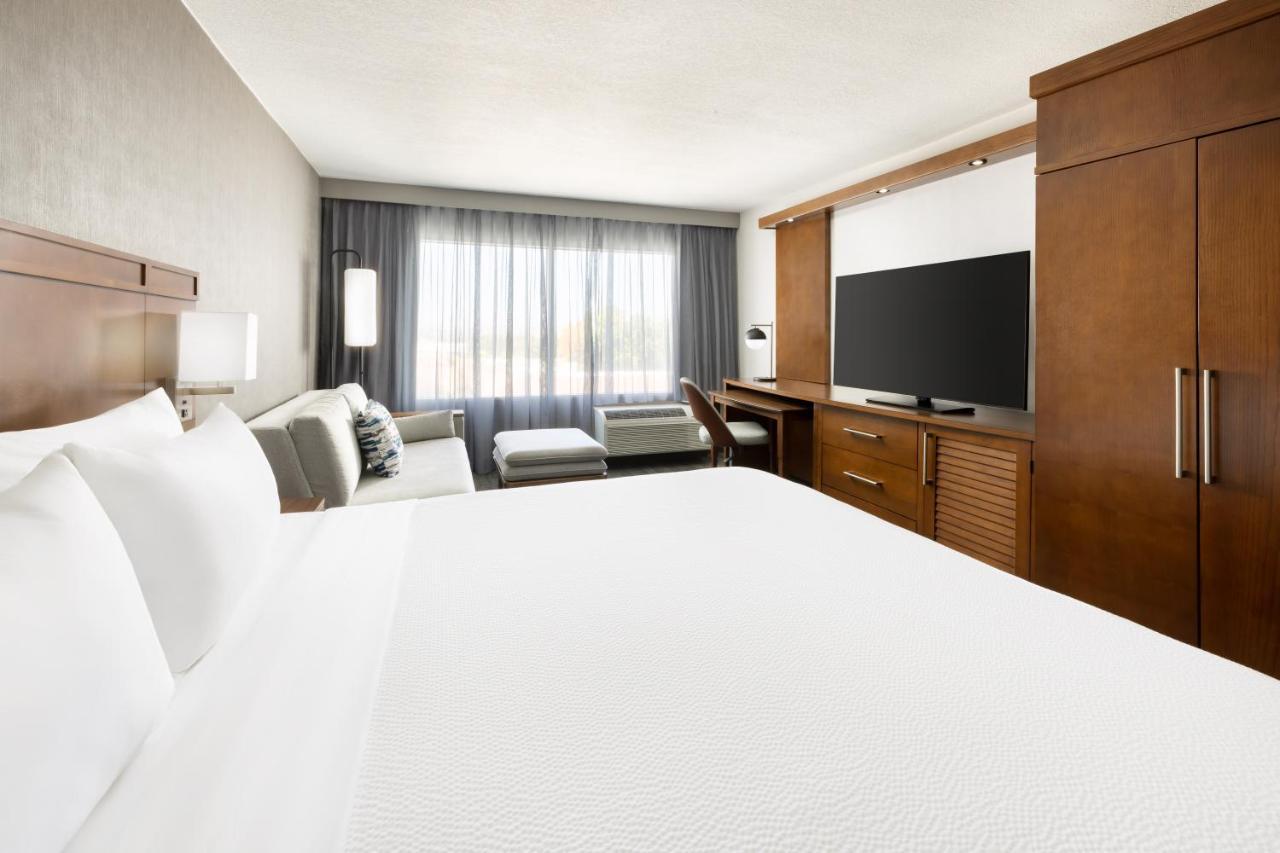 Courtyard By Marriott Los Angeles Woodland Hills Exteriér fotografie